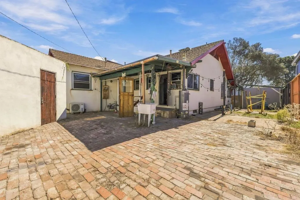 https://cdn.realtyfeed.com/cdn/127/307095862/4b568a71773747884cba17b05ac31843.webp