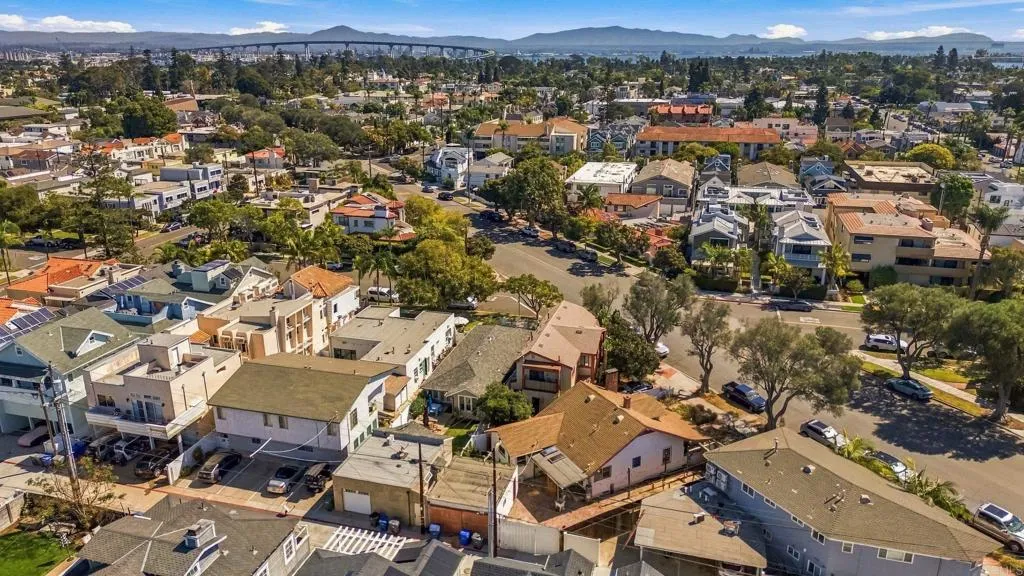 https://cdn.realtyfeed.com/cdn/127/307095862/7f588f7fd1dca6f1f30954428c7217c0.webp