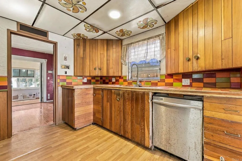 https://cdn.realtyfeed.com/cdn/127/307095862/c39a04d21cc7a7b807c31e38036bb879.webp