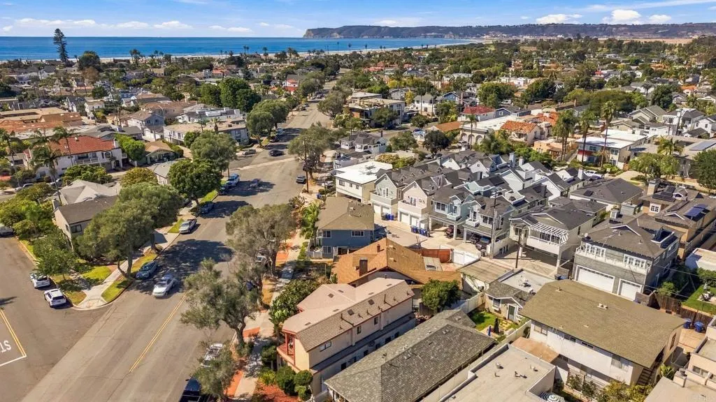 https://cdn.realtyfeed.com/cdn/127/307095862/cdaa1eb4aa46b5c771b9ca2bcf41247a.webp