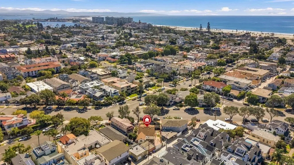https://cdn.realtyfeed.com/cdn/127/307095862/ee8a426146d14f8f3dc184fc08c02354.webp