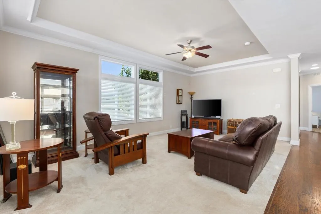 https://cdn.realtyfeed.com/cdn/127/307095877/3f887ffd9c76424c5674ee2ab2a3e4e3.webp