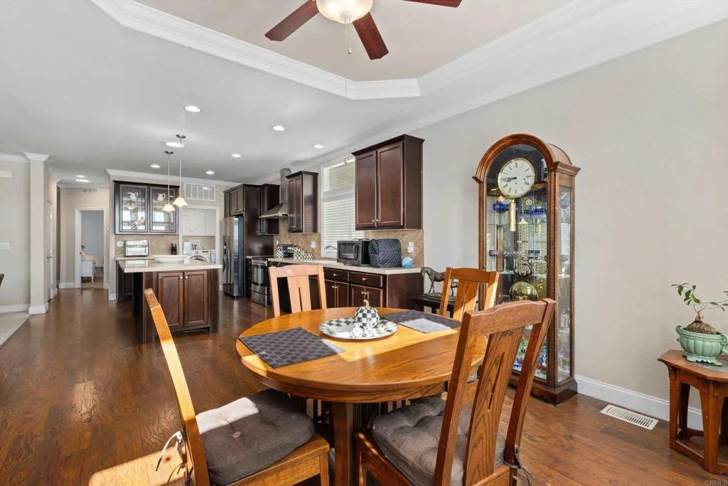 https://cdn.realtyfeed.com/cdn/127/307095877/7a5ce2814e6fc6df35e679ac36e75cf4.webp
