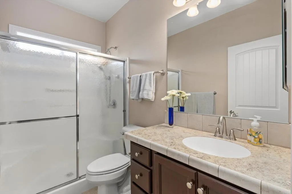 https://cdn.realtyfeed.com/cdn/127/307095877/e948d2942efbbd2c67d34b0b18974252.webp