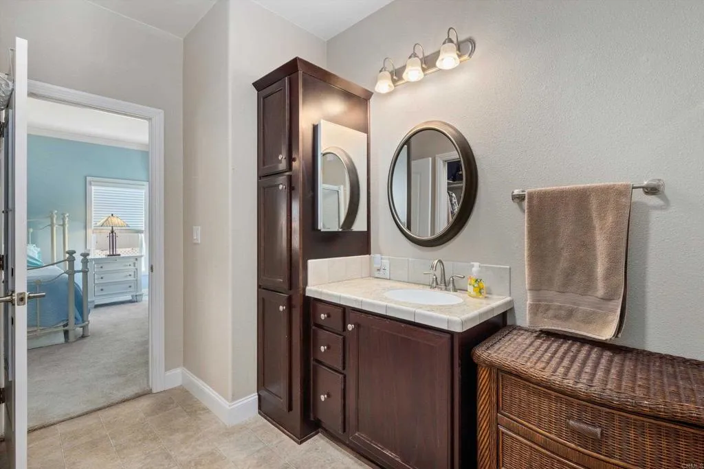 https://cdn.realtyfeed.com/cdn/127/307095877/eec6c2549afe978894b94d34ee7a16c5.webp