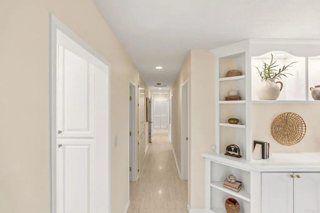 https://cdn.realtyfeed.com/cdn/127/307095879/05fc04e9a43c39248666eb4bc6ab7d32.webp