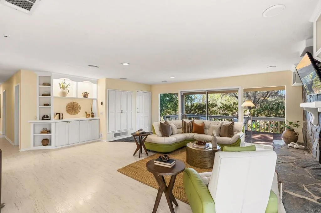 https://cdn.realtyfeed.com/cdn/127/307095879/534377d2dd2a8537e1d4b8ac56e4282f.webp