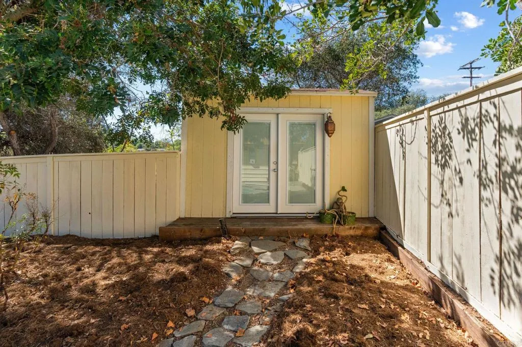 https://cdn.realtyfeed.com/cdn/127/307095879/8b365e1f6ab25c744b57841685e28971.webp