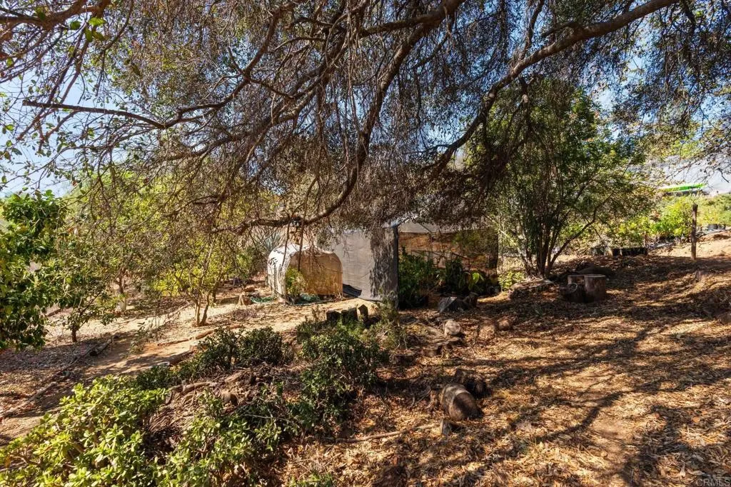 https://cdn.realtyfeed.com/cdn/127/307095879/cc8252a0f60f5f18ec78de5daa579cd8.webp