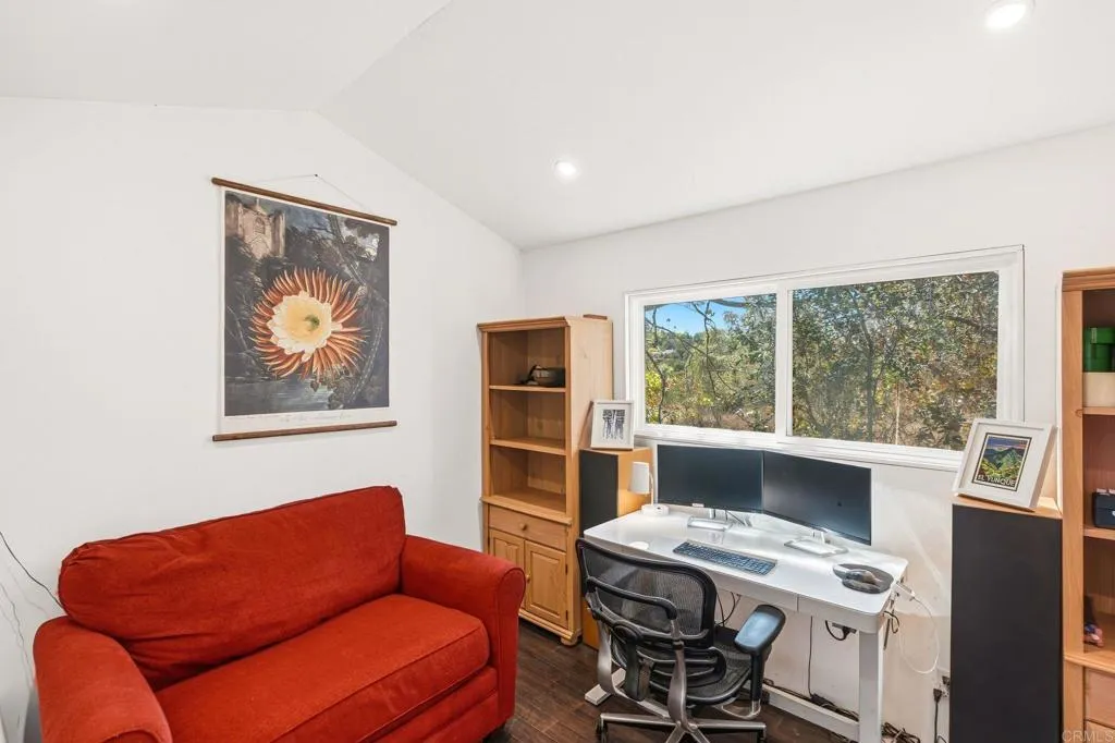 https://cdn.realtyfeed.com/cdn/127/307095879/cef0bec08a495b89be2fc806d9caa136.webp