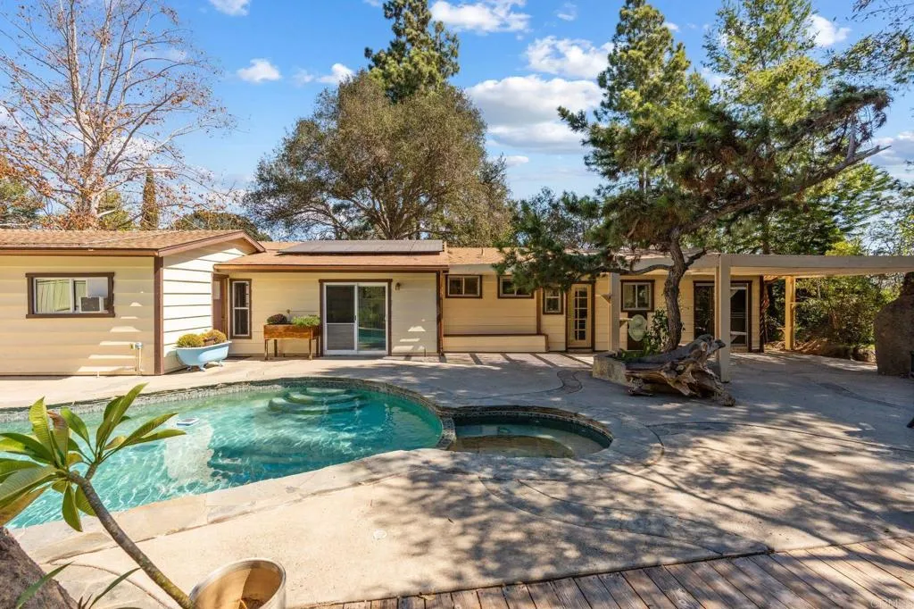 https://cdn.realtyfeed.com/cdn/127/307095879/d682cd1e934a4dc0393b352328e23828.webp