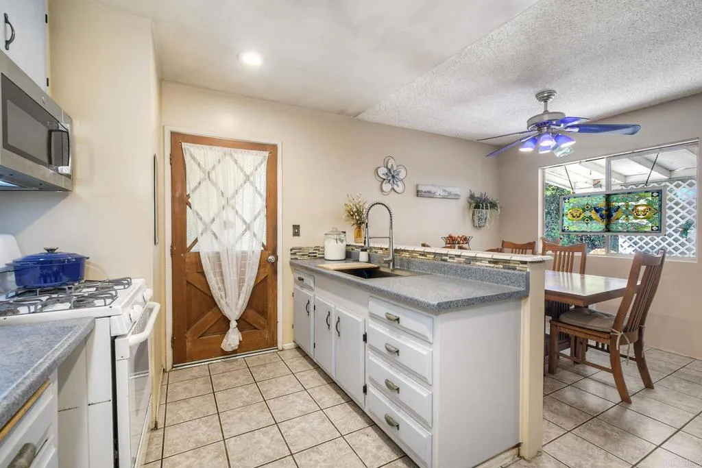 https://cdn.realtyfeed.com/cdn/127/307095923/1aa825c68b3f510a1c0f364dc9106e2b.webp