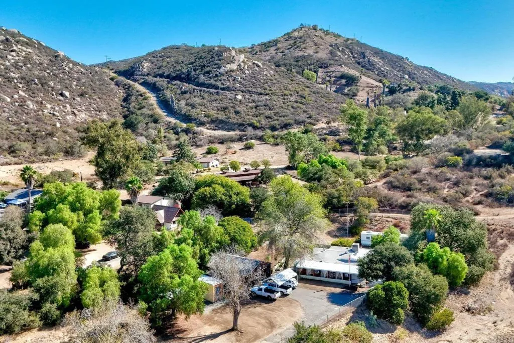 https://cdn.realtyfeed.com/cdn/127/307095923/440fe39d37cc684219da52842243f770.webp