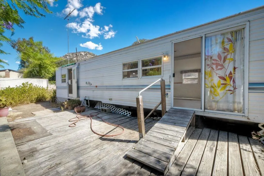 https://cdn.realtyfeed.com/cdn/127/307095923/bc8502b511685f4af6cf3951adc9d39f.webp