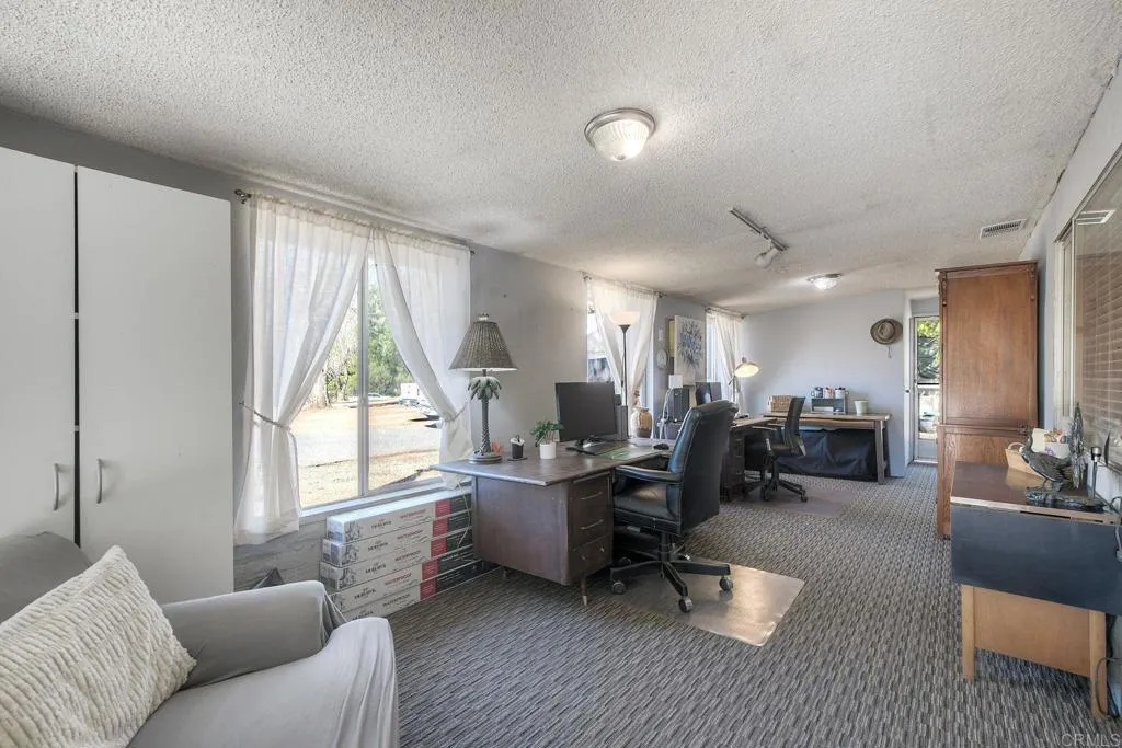 https://cdn.realtyfeed.com/cdn/127/307095923/e3d7fb933bdccccaad4f200fe3a681ad.webp
