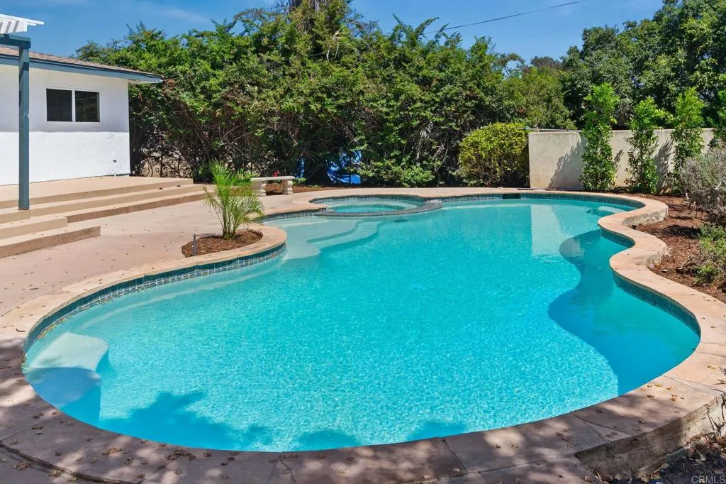 https://cdn.realtyfeed.com/cdn/127/307095937/5393acf02c4e9d4d71c1499d53163961.webp