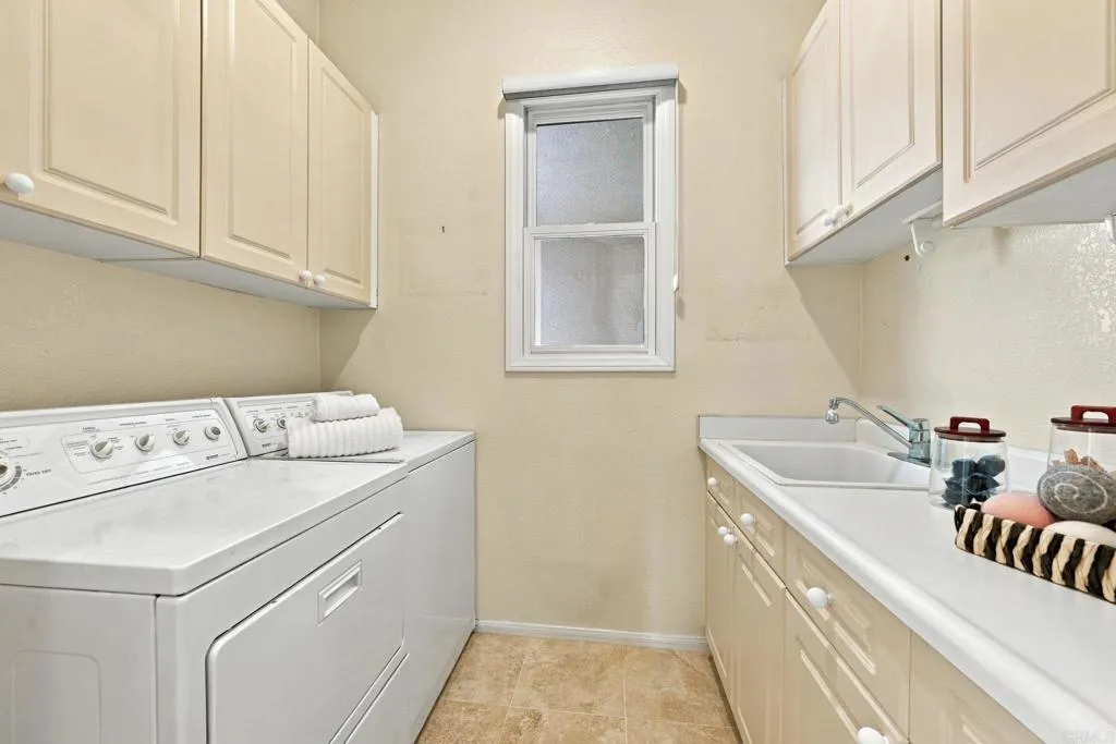 https://cdn.realtyfeed.com/cdn/127/307096183/b151683eb8ded4a991b01ddada5b0ea3.webp