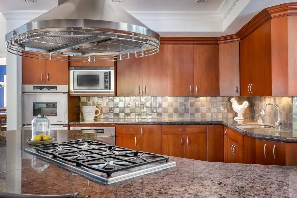 https://cdn.realtyfeed.com/cdn/127/307096281/2a4562f05f03604af13d298611409092.webp