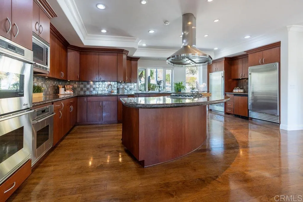 https://cdn.realtyfeed.com/cdn/127/307096281/8f17abdaab8a8aa12bc2f8e4f89e71af.webp