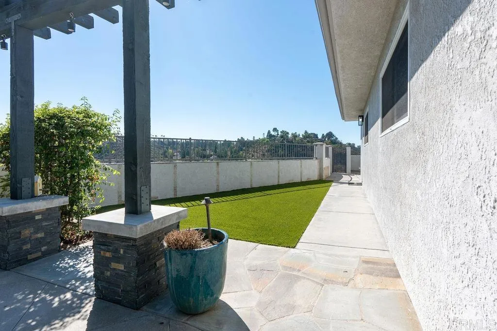 https://cdn.realtyfeed.com/cdn/127/307096281/ad0a713871d47caf05e53f10d592ca8e.webp