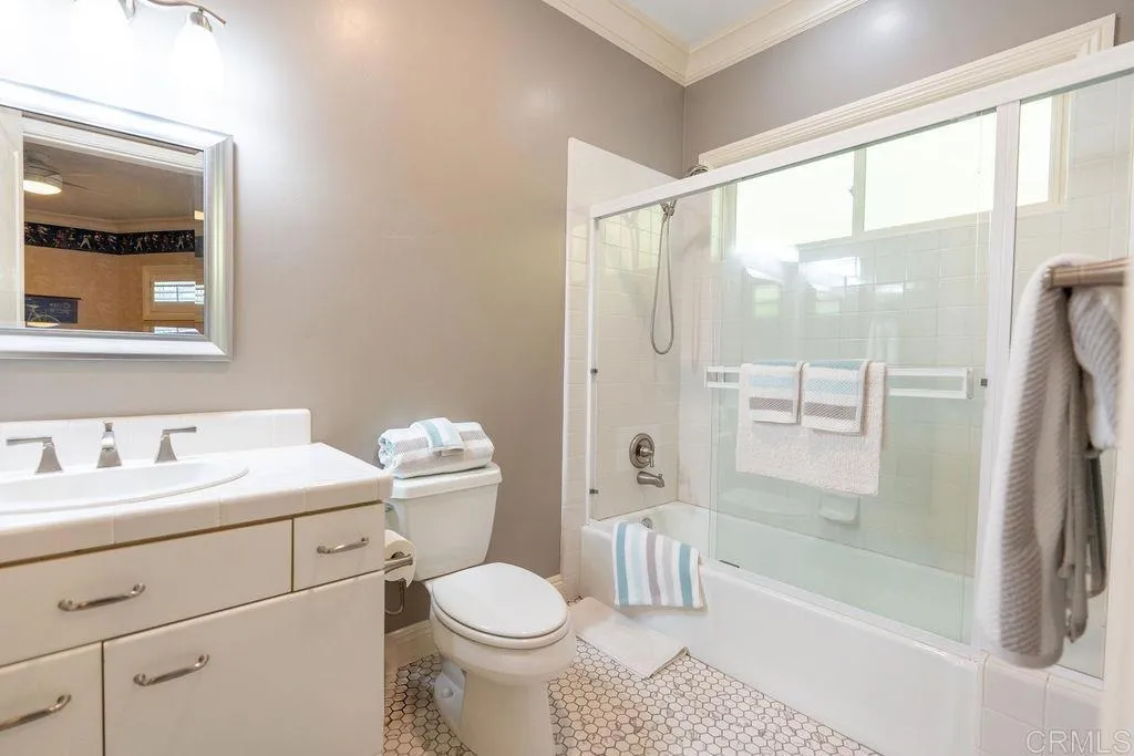 https://cdn.realtyfeed.com/cdn/127/307096281/e5b84835d3384d3ad4ba98e560a0d9b6.webp