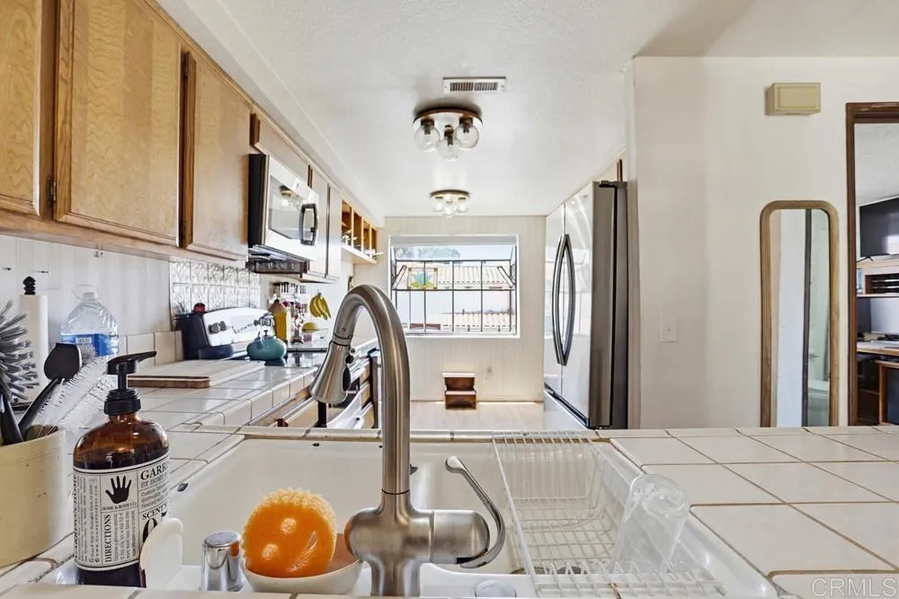 https://cdn.realtyfeed.com/cdn/127/307096338/cacbf5dcc140f34ec71b882cf032c839.webp