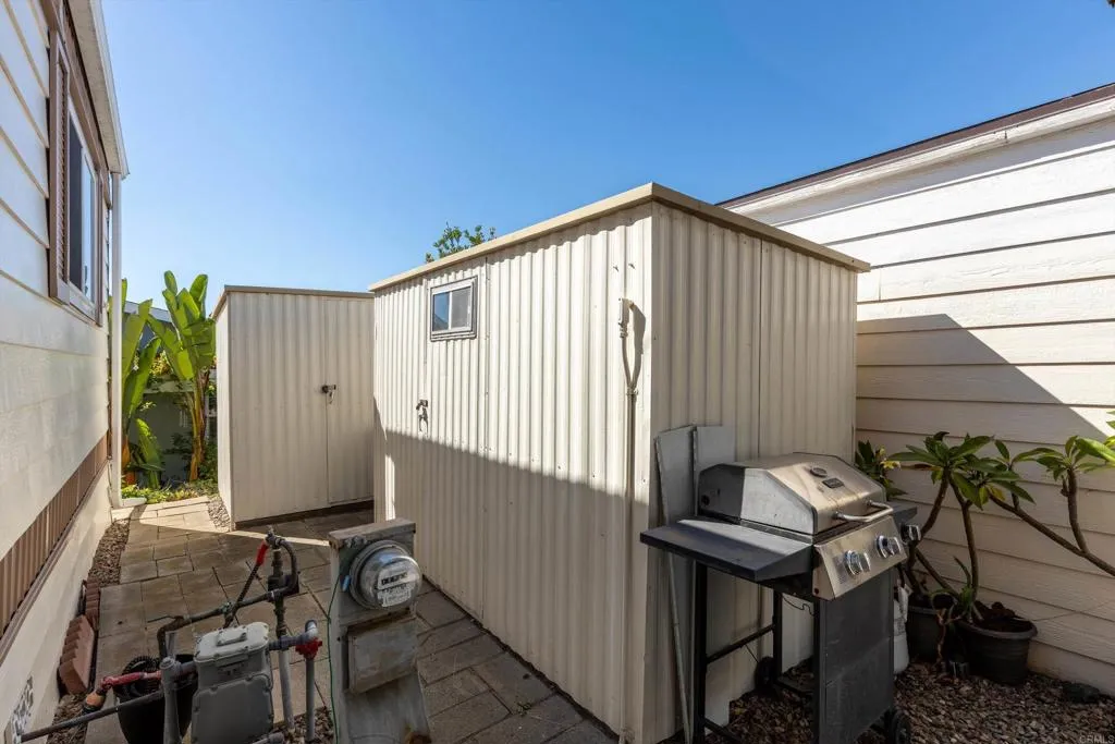 https://cdn.realtyfeed.com/cdn/127/307096435/525e2f96e2294c4b37e7414f9f348b3b.webp