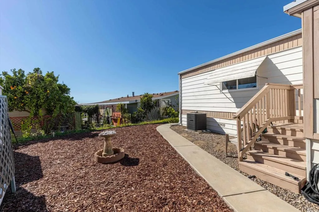 https://cdn.realtyfeed.com/cdn/127/307096435/a75065d8405e6da5adb905965e8fd252.webp