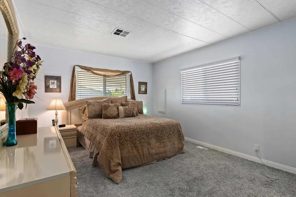 https://cdn.realtyfeed.com/cdn/127/307096435/ff7ee371cc95534f7cd90600cd0b0fa3.webp