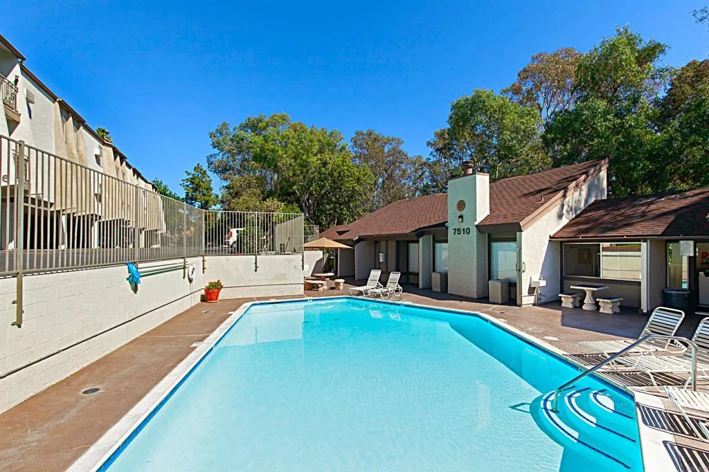 https://cdn.realtyfeed.com/cdn/127/307096578/186ba56a213f755456589354ba54deed.webp