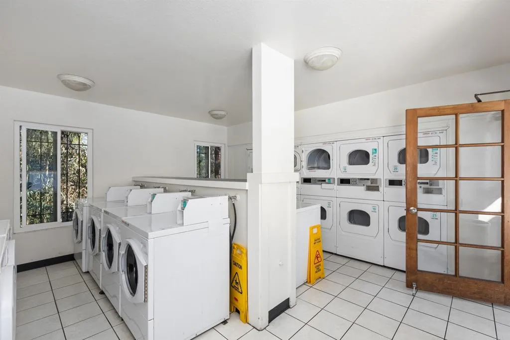 https://cdn.realtyfeed.com/cdn/127/307096578/babeac0b283f7763fdab3a14fb1714e0.webp