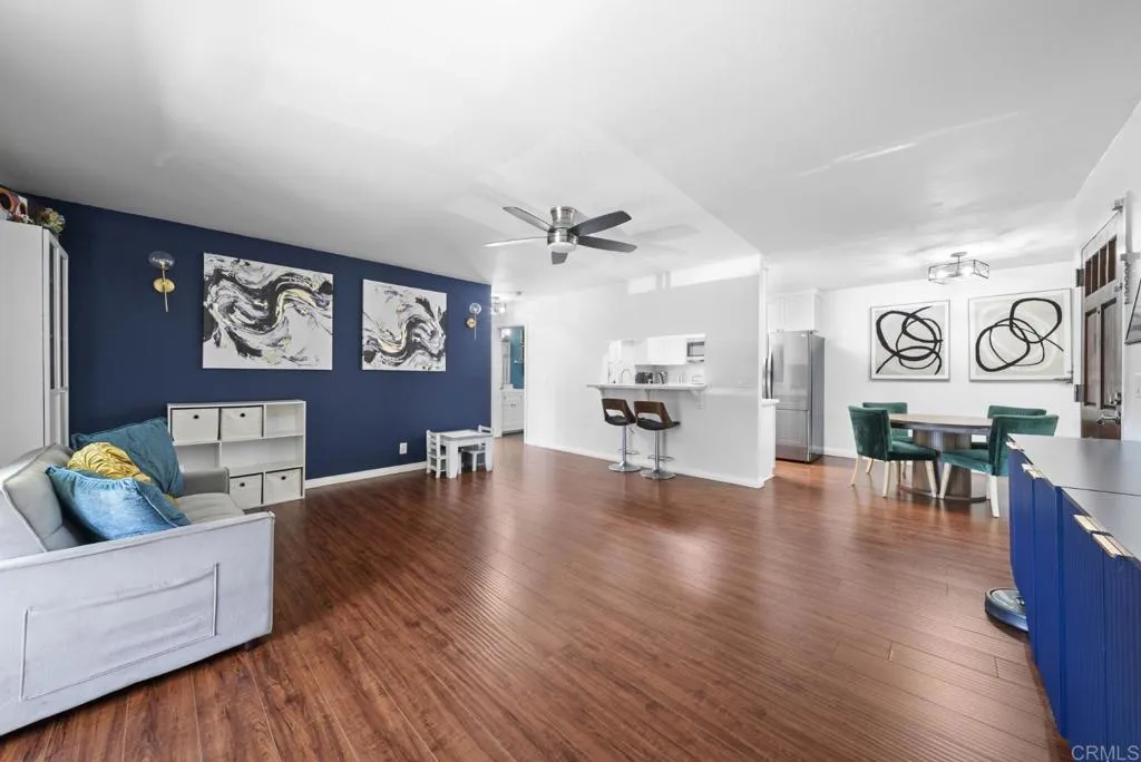 https://cdn.realtyfeed.com/cdn/127/307096646/c71593a2604419cb7036c1687f3d2d58.webp