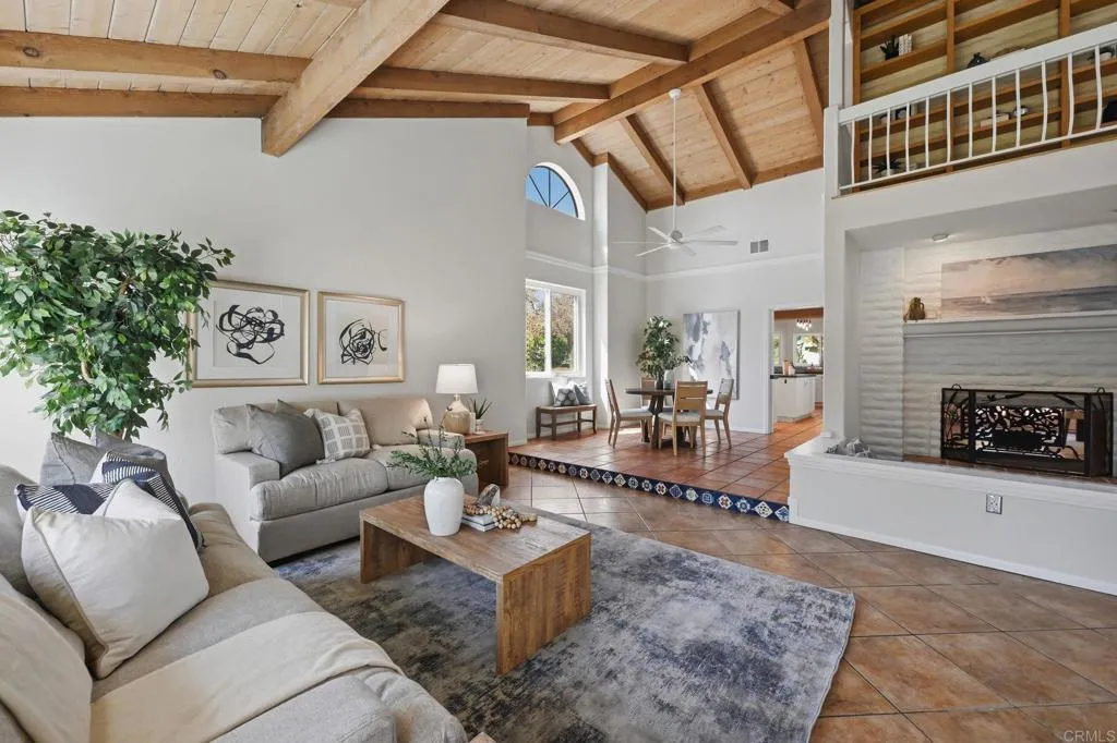 https://cdn.realtyfeed.com/cdn/127/307096657/00aab8f69937276b2112f350073ac15c.webp