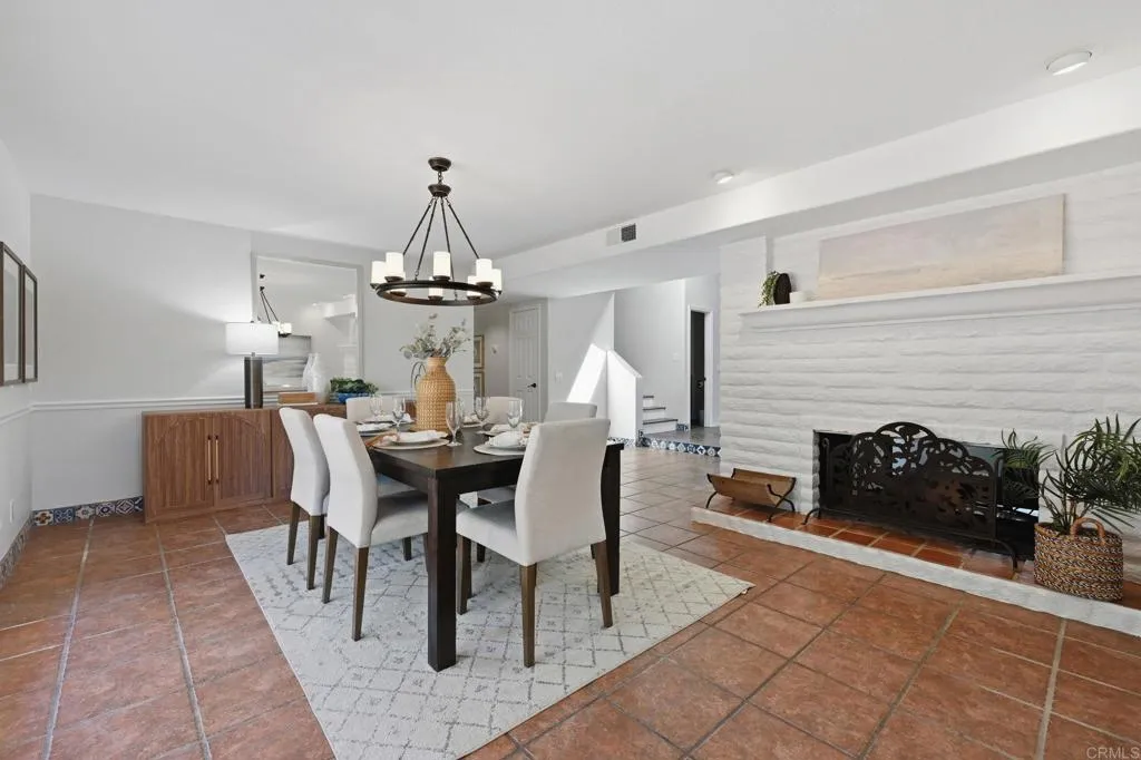 https://cdn.realtyfeed.com/cdn/127/307096657/8181ab38a90a9fd44dca0f8fce245a3f.webp