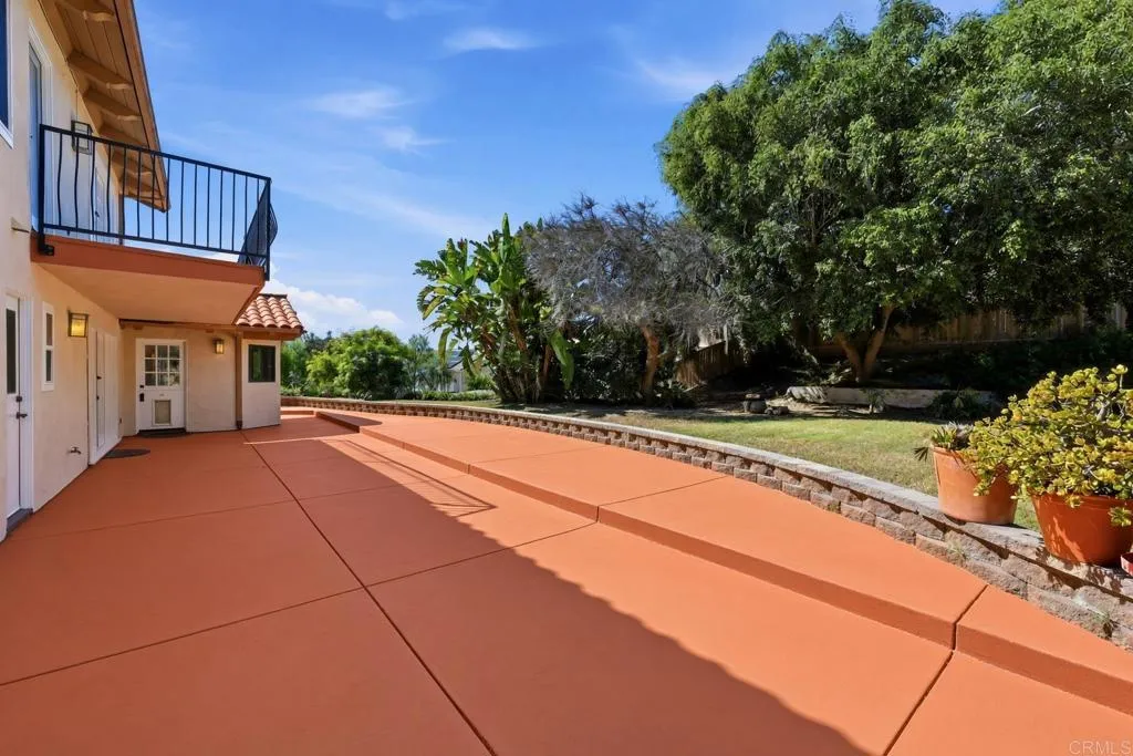 https://cdn.realtyfeed.com/cdn/127/307096657/85abc29f48d9454533ab4d7e94d3258c.webp