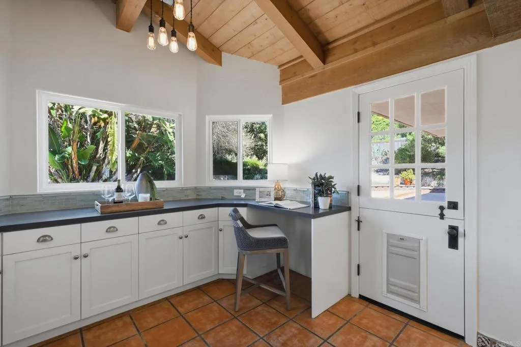 https://cdn.realtyfeed.com/cdn/127/307096657/9d8041e9a285e54e34e54e74dbf70036.webp