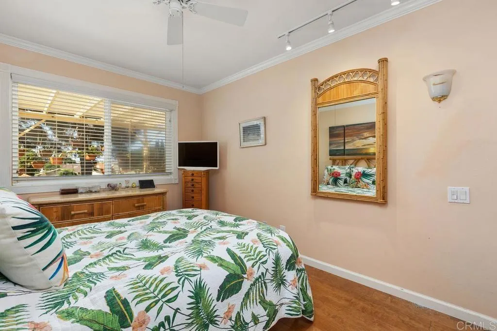 6525 Camino del Parque, Carlsbad, CA 92011