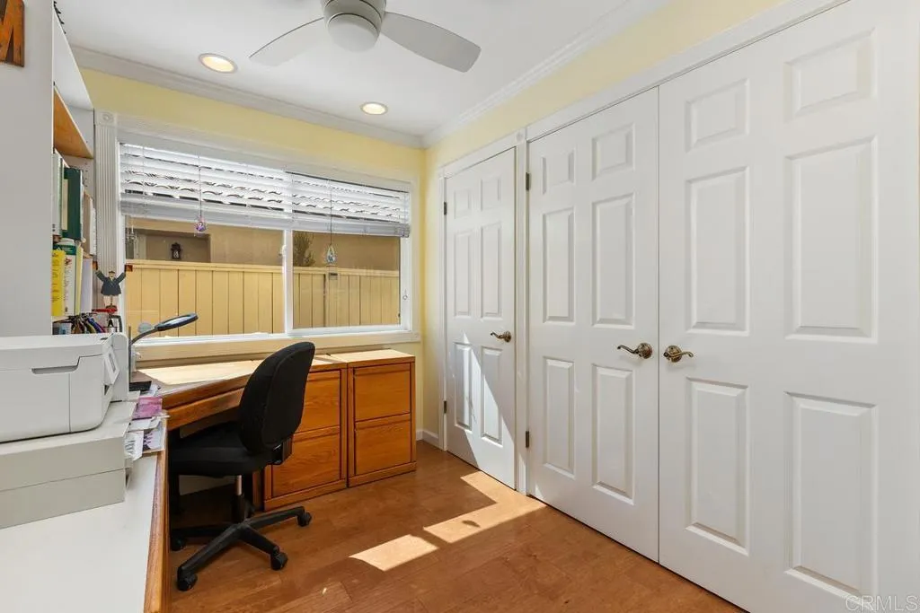 6525 Camino del Parque, Carlsbad, CA 92011