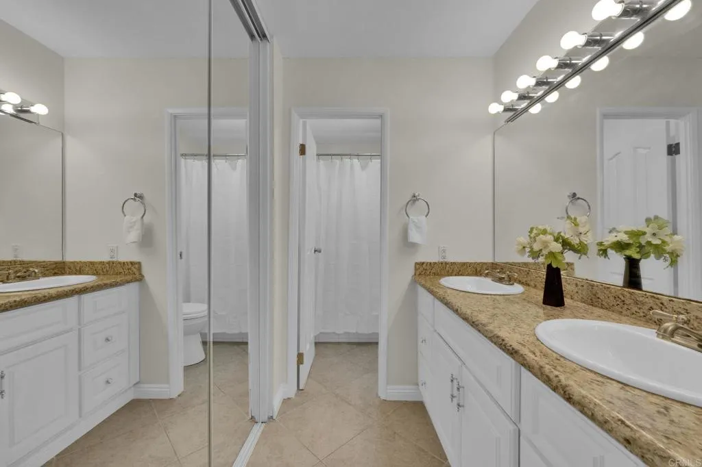 https://cdn.realtyfeed.com/cdn/127/307096703/ba417b122a00ffe2c53487c85ac566eb.webp