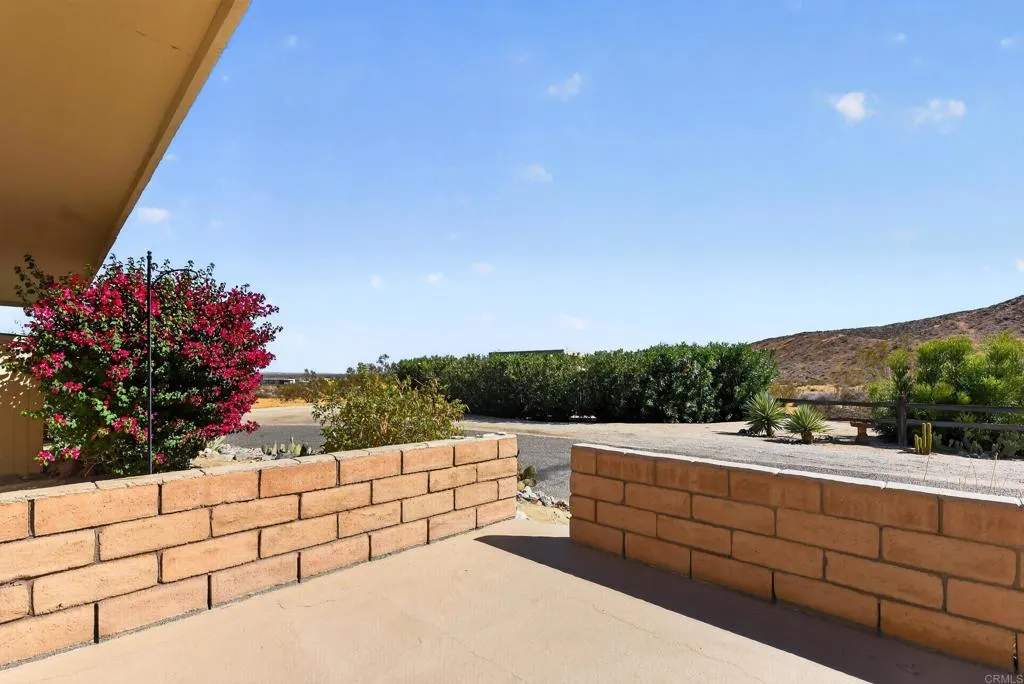 https://cdn.realtyfeed.com/cdn/127/307096869/aabb5cd8439048c67a11d27be16193cc.webp