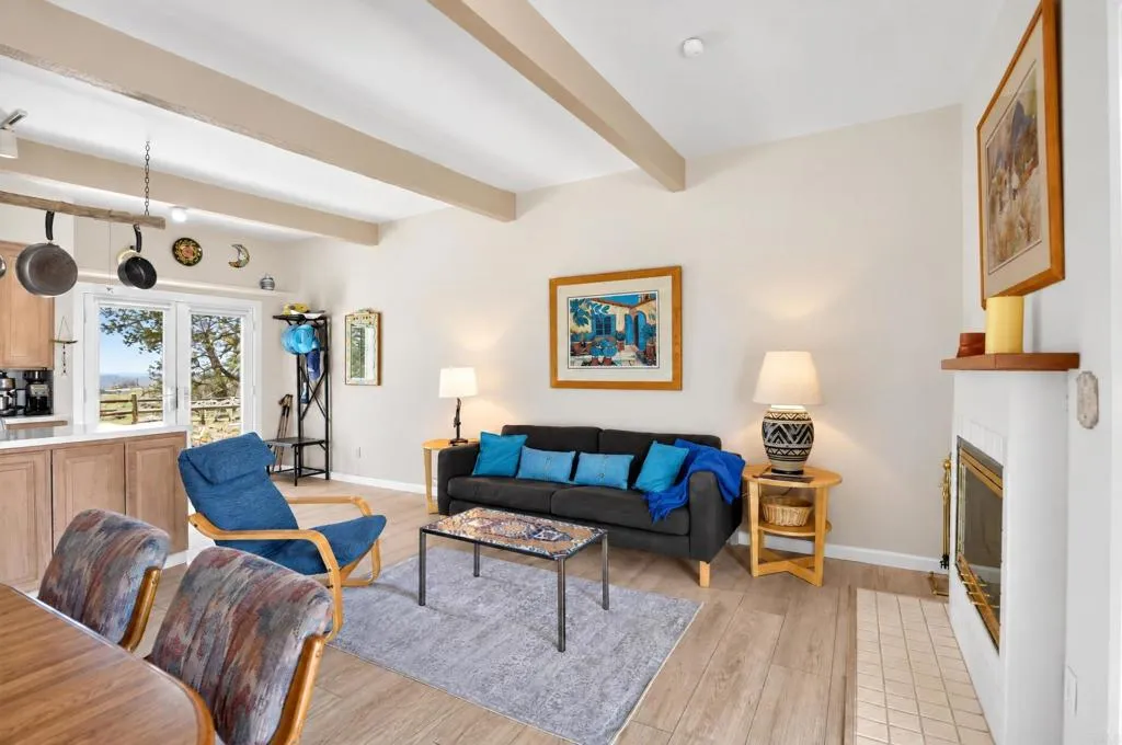 https://cdn.realtyfeed.com/cdn/127/307096869/acfd5ebe9eda3d585b3b8090358137b4.webp