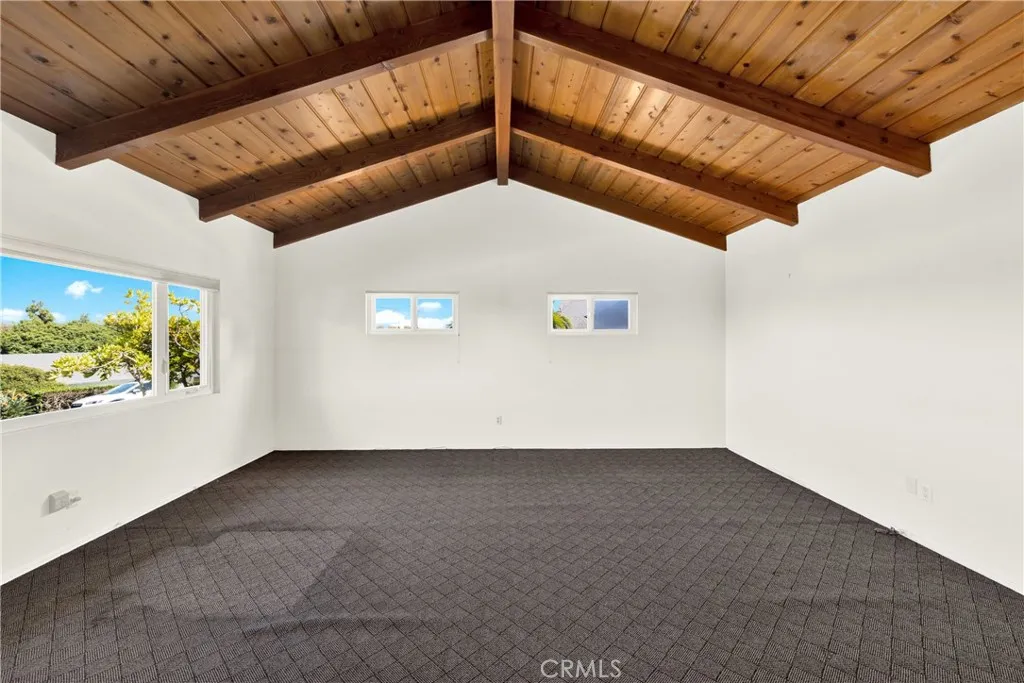 https://cdn.realtyfeed.com/cdn/127/307097027/1f13d693fa92e38630910655457edcaf.webp