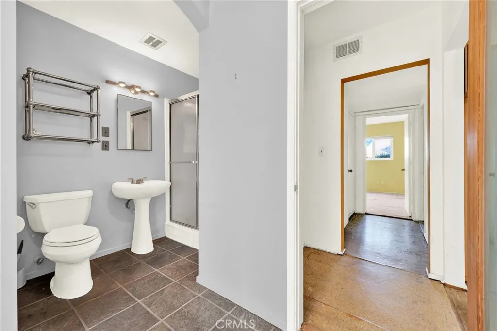 https://cdn.realtyfeed.com/cdn/127/307097027/30b7020779f15ce8c329b29179a5d4c8.webp