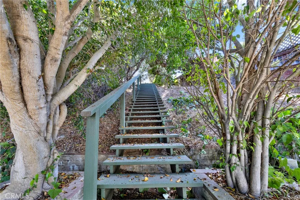 https://cdn.realtyfeed.com/cdn/127/307097027/44350d7d54b6aba1a6d9322d782d3b0f.webp