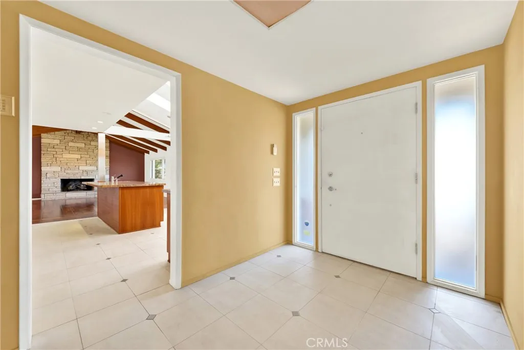 https://cdn.realtyfeed.com/cdn/127/307097027/66cfc9f7ec79ae72393cb381acd91787.webp