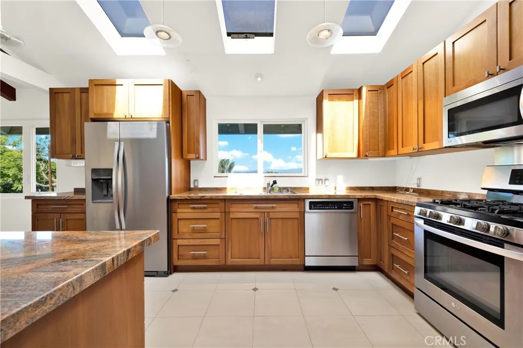https://cdn.realtyfeed.com/cdn/127/307097027/b6f4de25a33d0bd6523165b019b47144.webp
