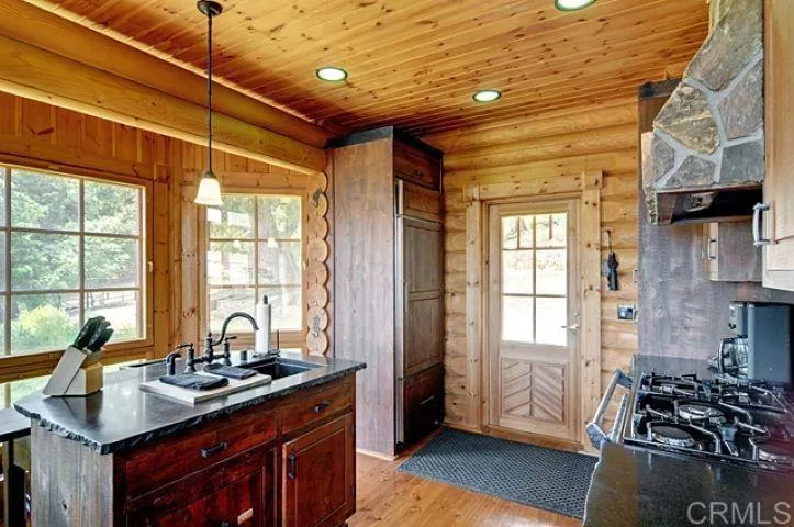 https://cdn.realtyfeed.com/cdn/127/307097030/9463837e7b9cd9ab19669e0eebc74492.webp