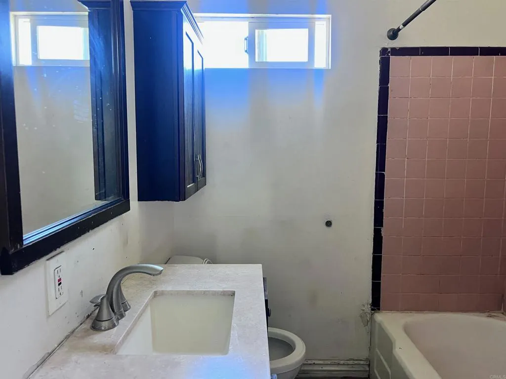 https://cdn.realtyfeed.com/cdn/127/307097032/0fb03a68972eb7950de9c186eb528ffa.webp