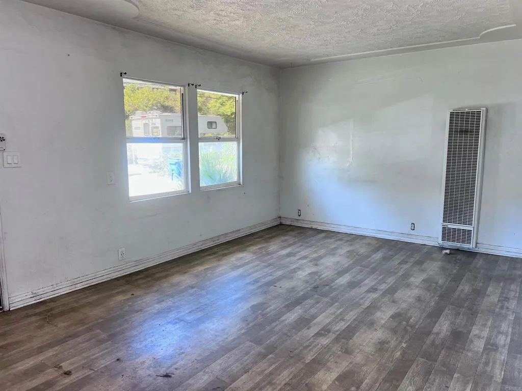 https://cdn.realtyfeed.com/cdn/127/307097032/8ba64a2bcdcaa10476a12c50fb608ffa.webp