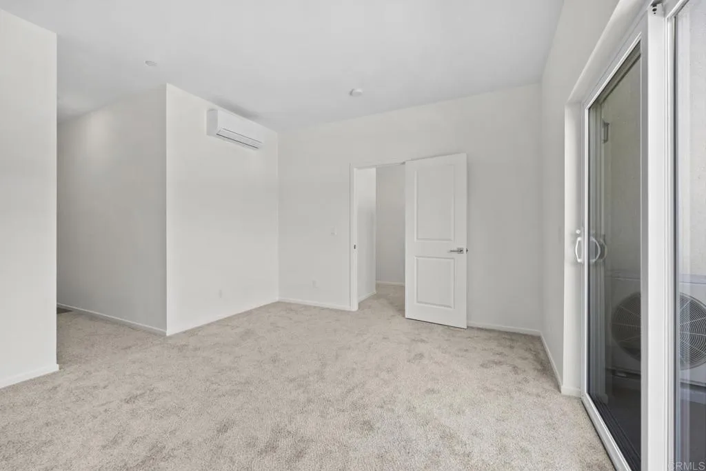 https://cdn.realtyfeed.com/cdn/127/307097051/ddf2e32504e86ff929e7953c6582bbb7.webp